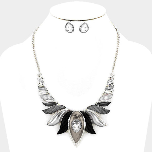 Black Epoxy Lotus Necklace Set