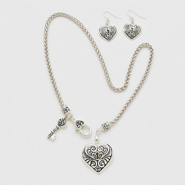 Filigree Heart Key Necklace Set