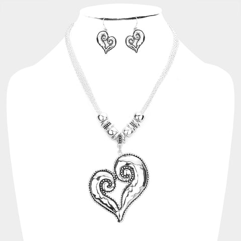 Antique Heart Pendant Necklace Set